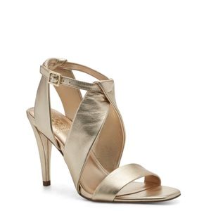 VINCE CAMUTO KALINTIE SANDAL